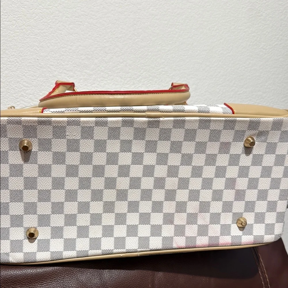 Checkered Beige Pet Bag